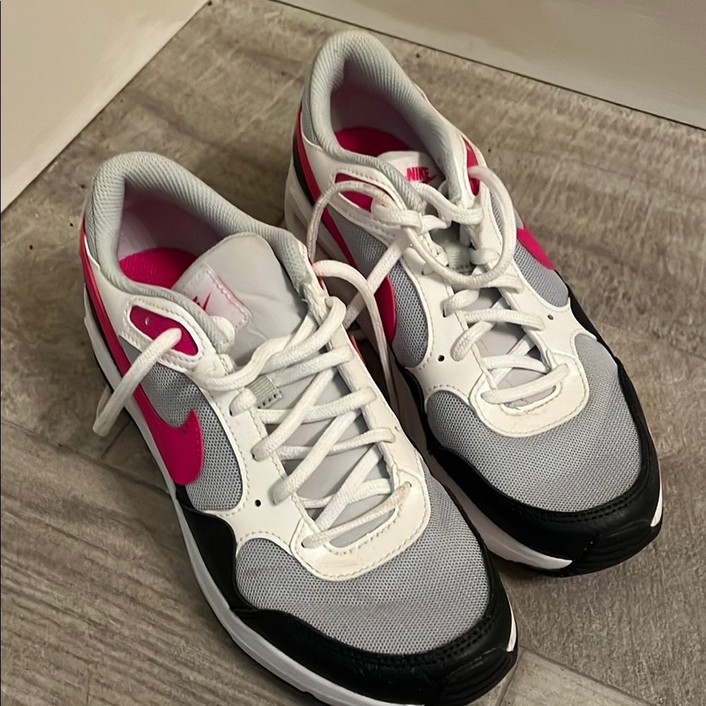 Nike Women's Pink and Black Sneakers
